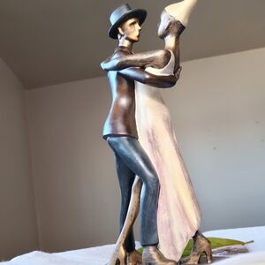 🎷ROARING TWENTIES 🎷 VTG artisan designed Jazz Dancing Couple statue, Deco Stye